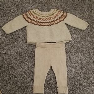 Gender neutral. Zara knit set pants and sweater